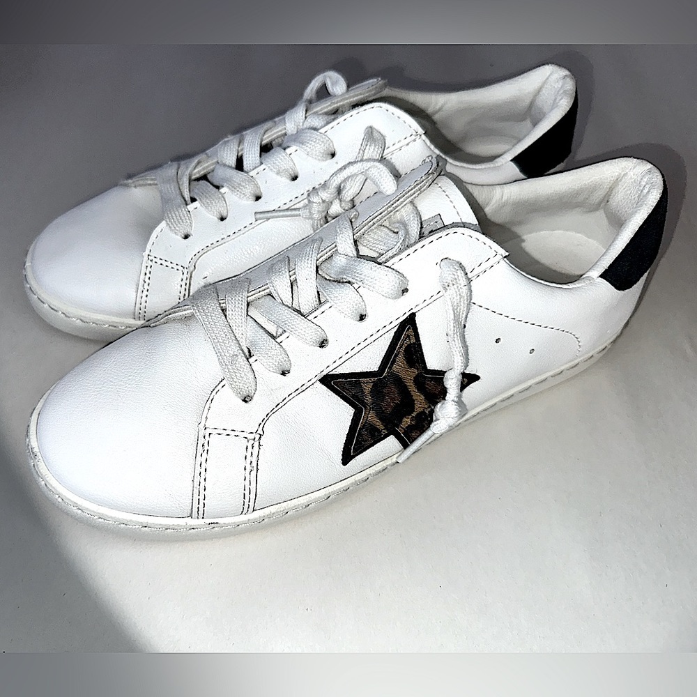 Bastille Leopard Sneaker by Vintage Havana size 9